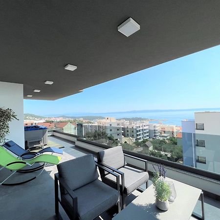 Lux Penthouse Panoramic View With Jacuzzi Apartment Makarska Exterior foto
