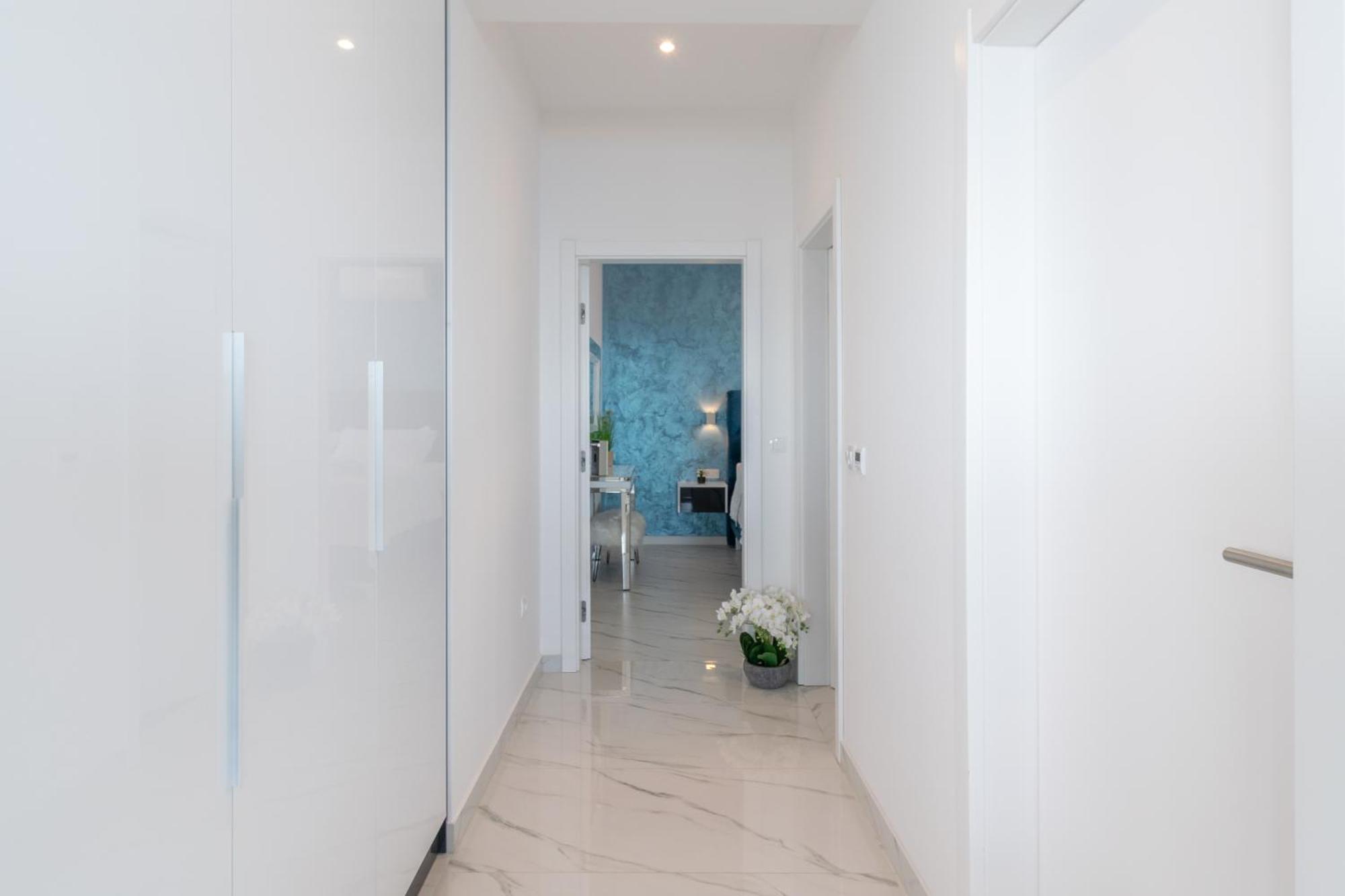 Lux Penthouse Panoramic View With Jacuzzi Apartment Makarska Exterior foto