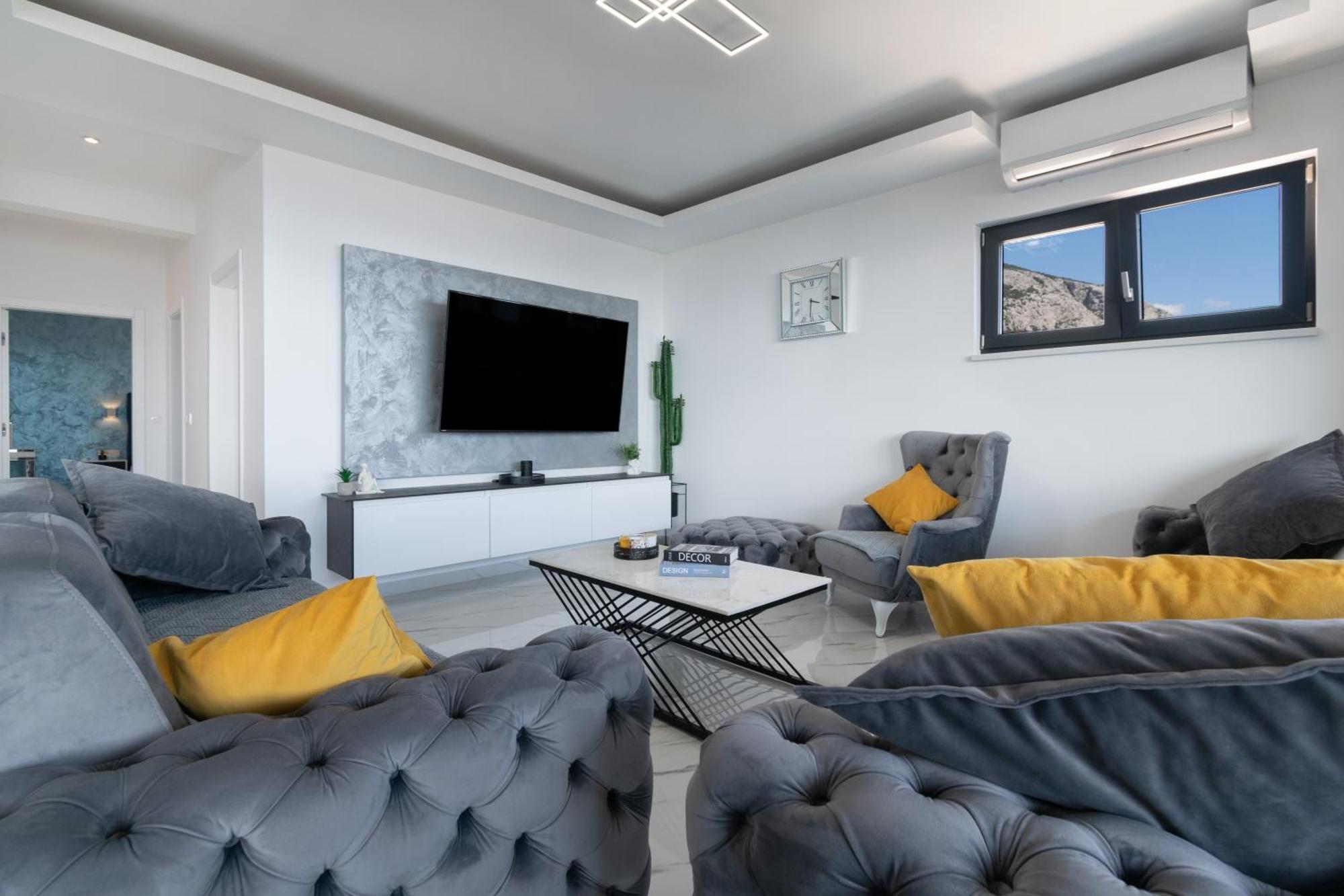 Lux Penthouse Panoramic View With Jacuzzi Apartment Makarska Exterior foto