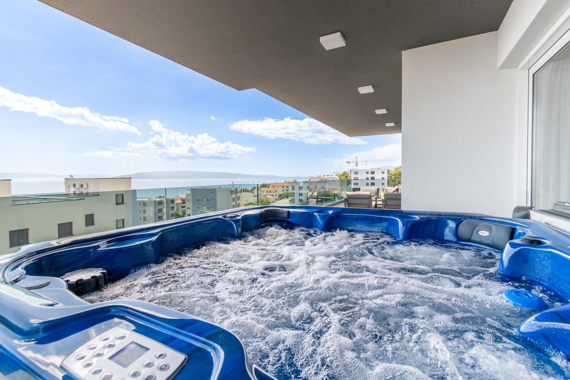 Lux Penthouse Panoramic View With Jacuzzi Apartment Makarska Exterior foto